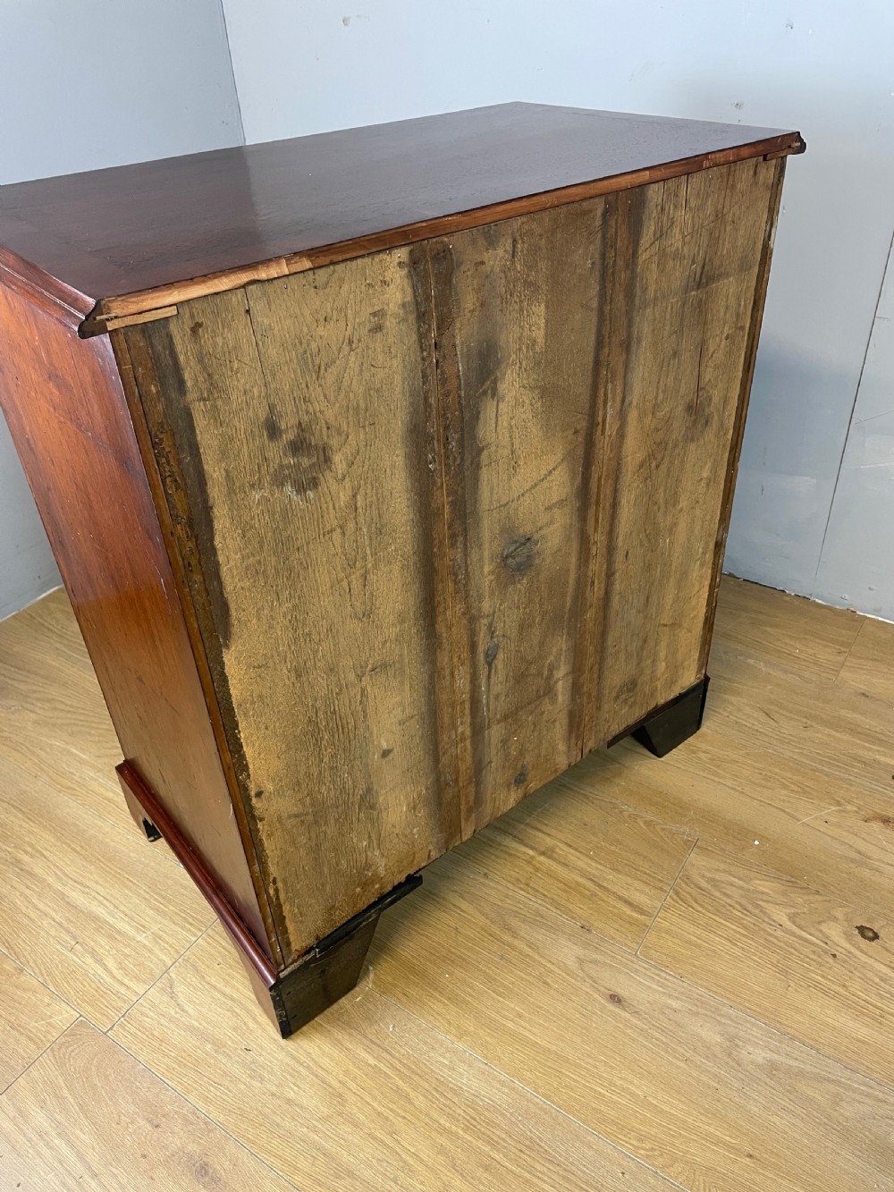 Edwardian small mahogany George III style chest of drawers  View IX