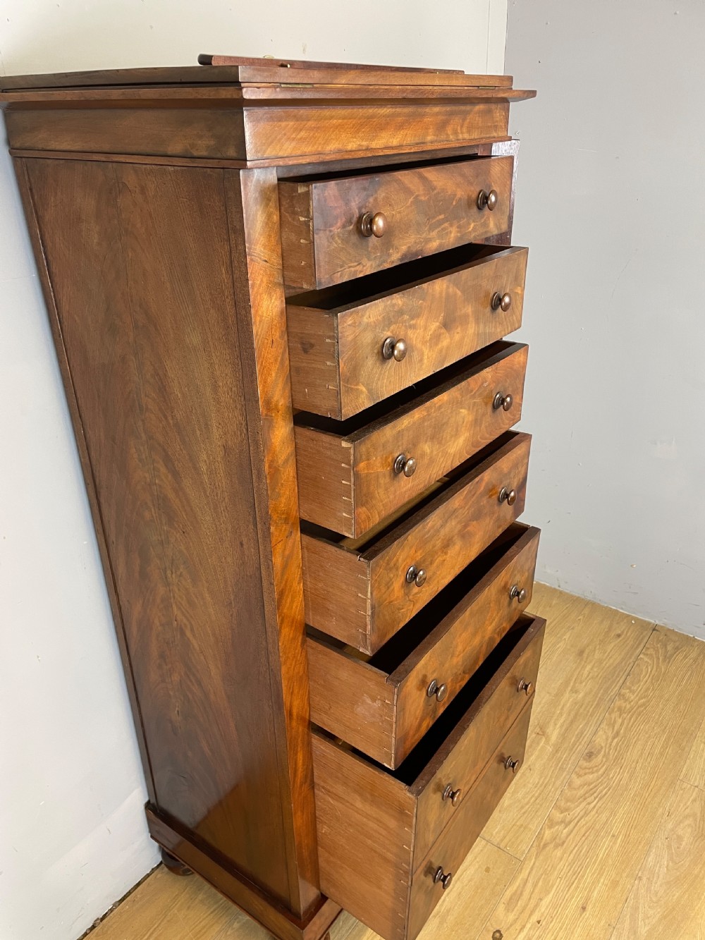 C19TH Large country house flame mahogany Wellington chest  View VII