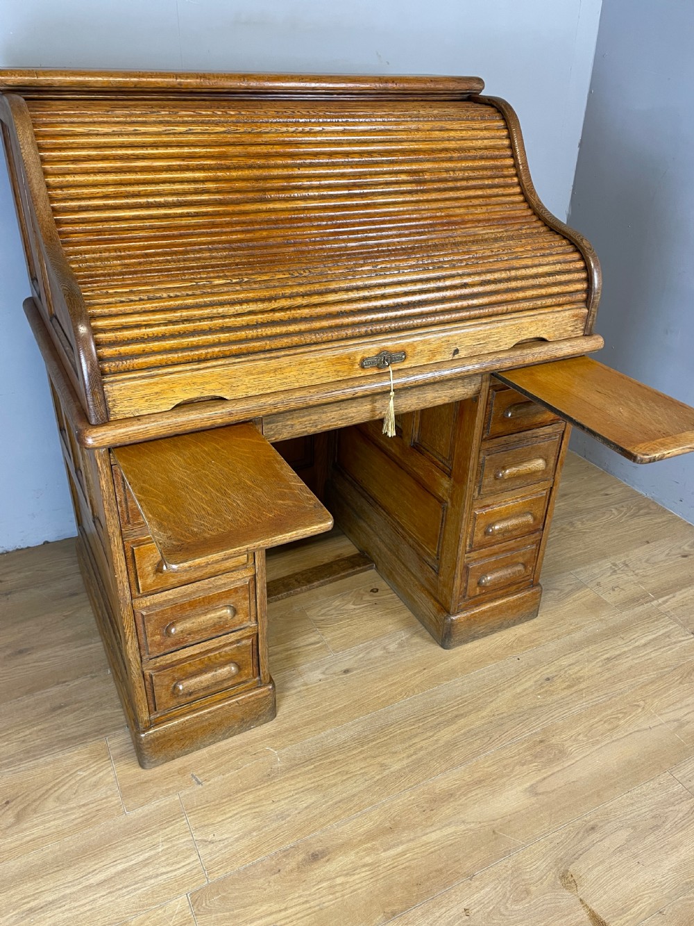 Oak roll top desk by the Derby desk Co USA View IX