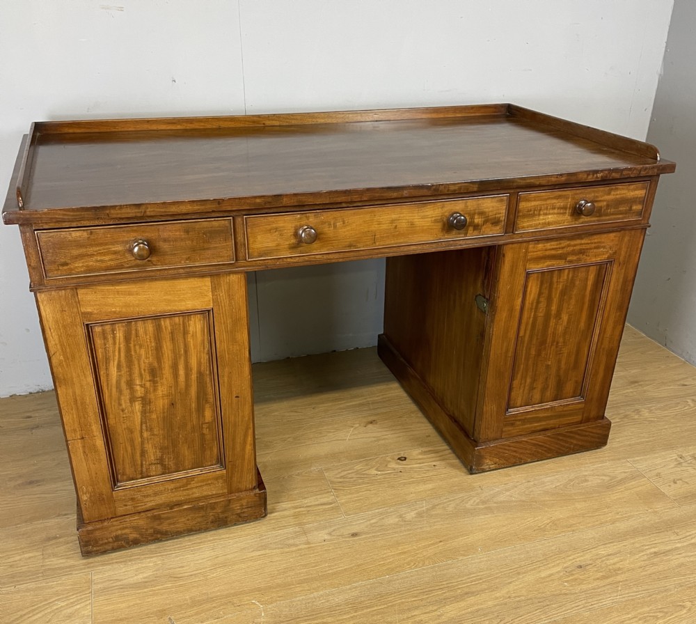 William IV flame mahogany twin pedestal desk 