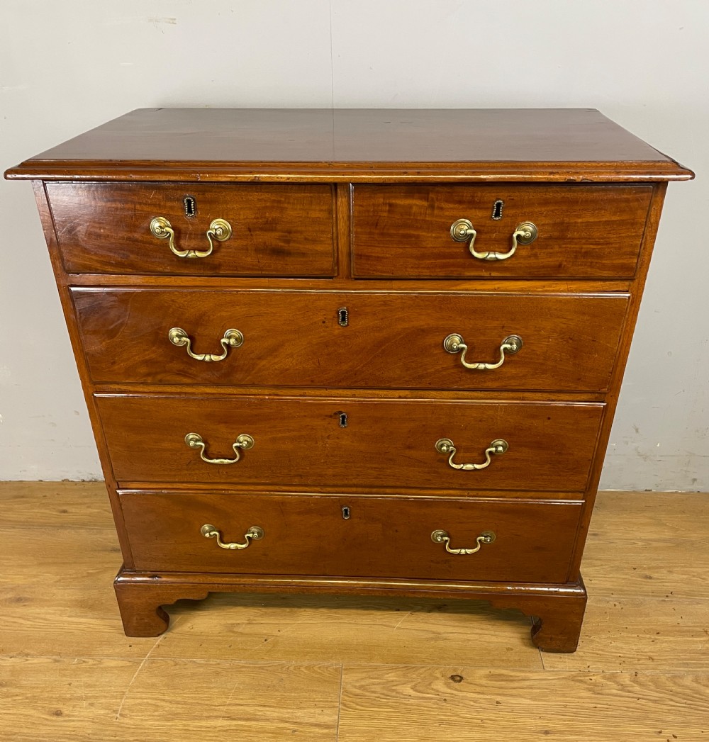 Small Georgian four height mahogany chest of drawers 