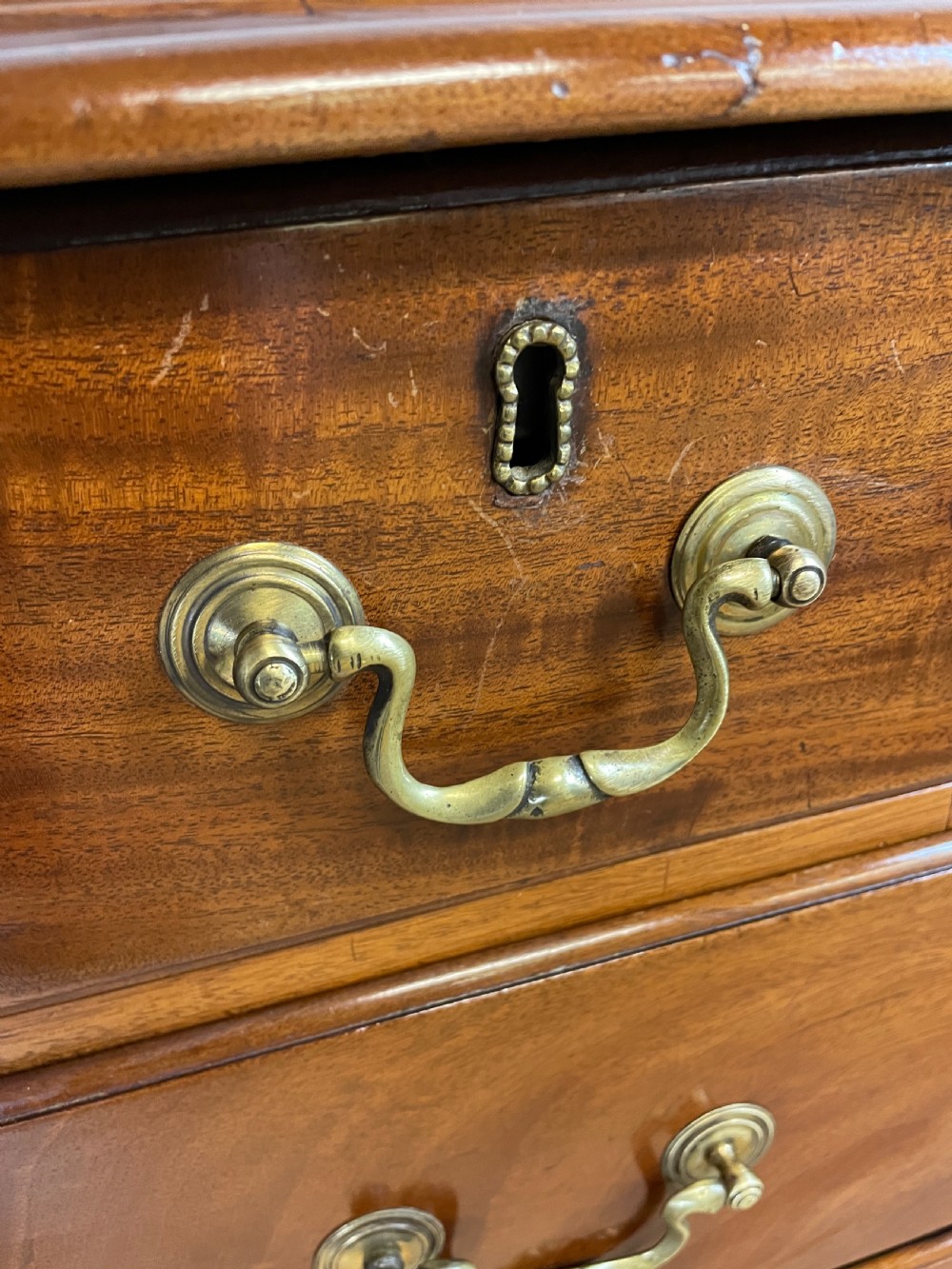 Small Georgian four height mahogany chest of drawers  View IV