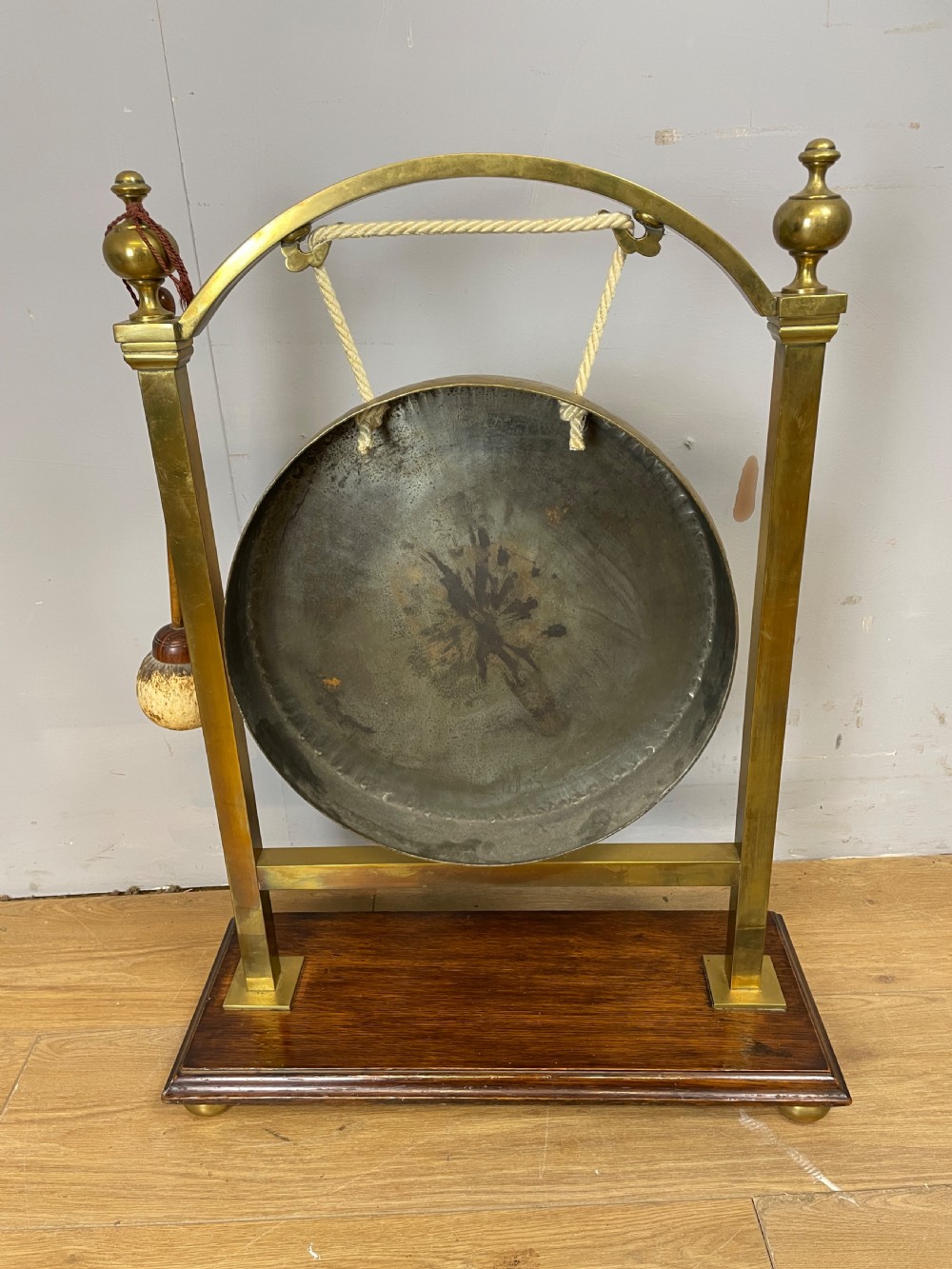 Edwardian brass country house dinner gong  View XI