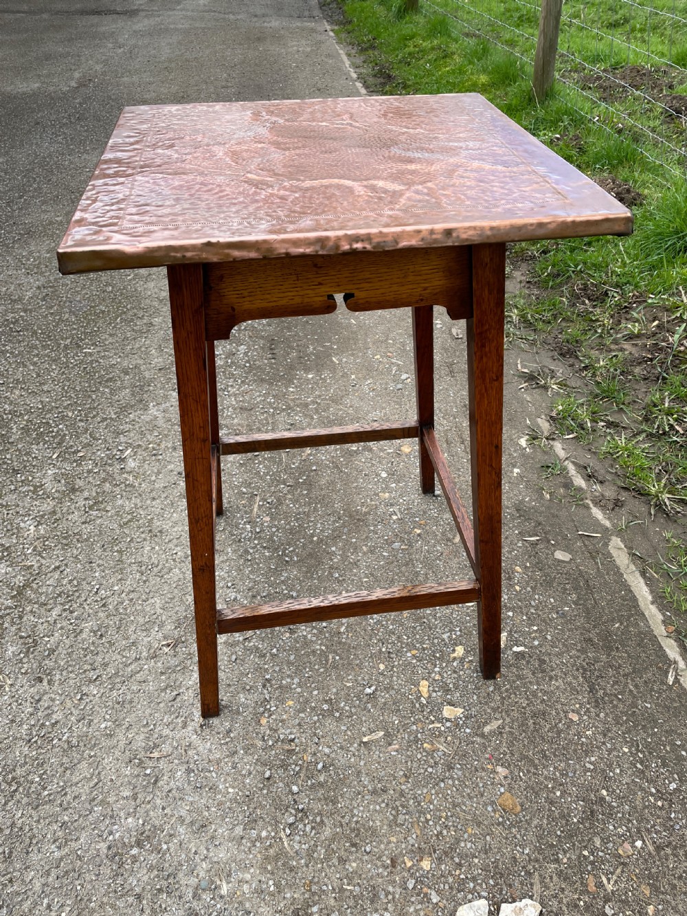 Arts and crafts oak table with copper top View III