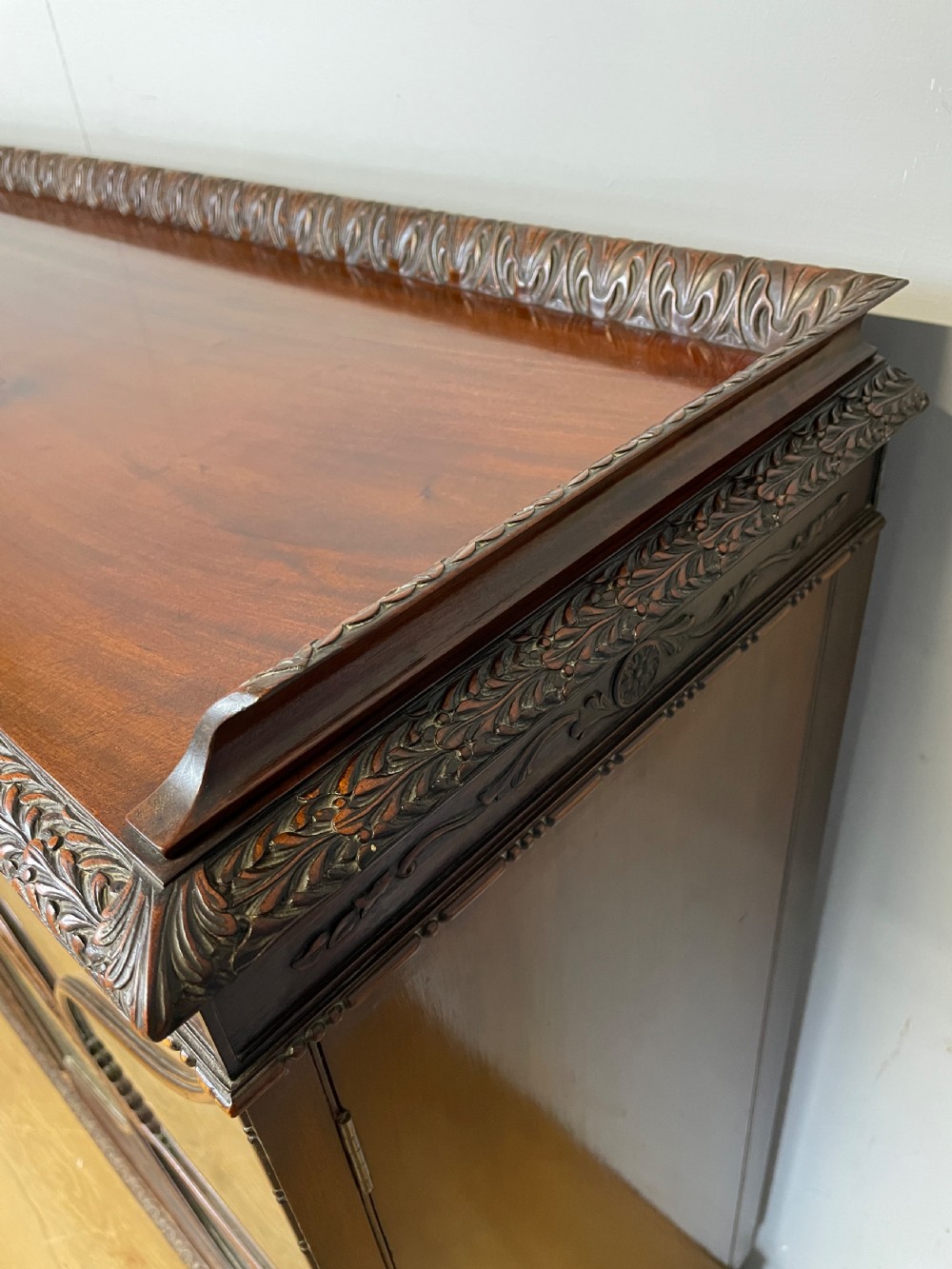 Edwardian carved Georgian style mahogany freestanding glazed bookcase  View VI