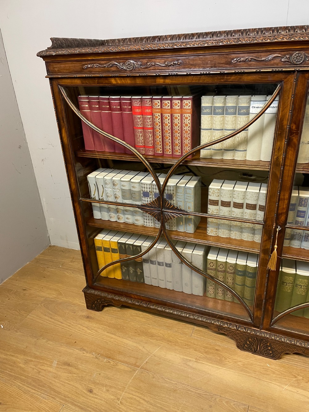 Edwardian carved Georgian style mahogany freestanding glazed bookcase  View XIII