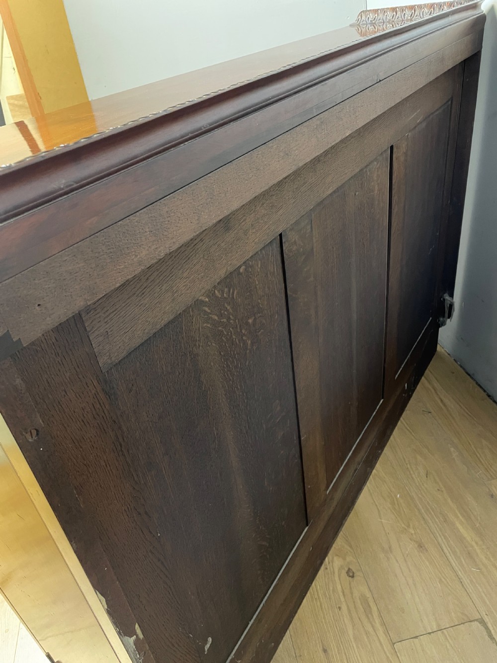 Edwardian carved Georgian style mahogany freestanding glazed bookcase  View XVI