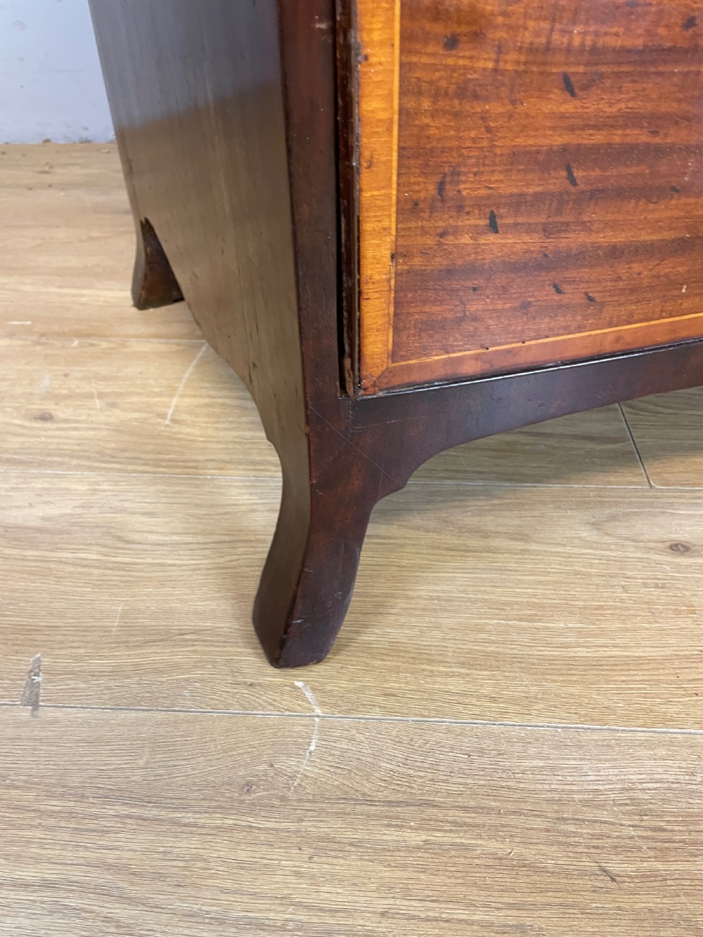 Georgian inlaid mahogany bow front chest of drawers  View X