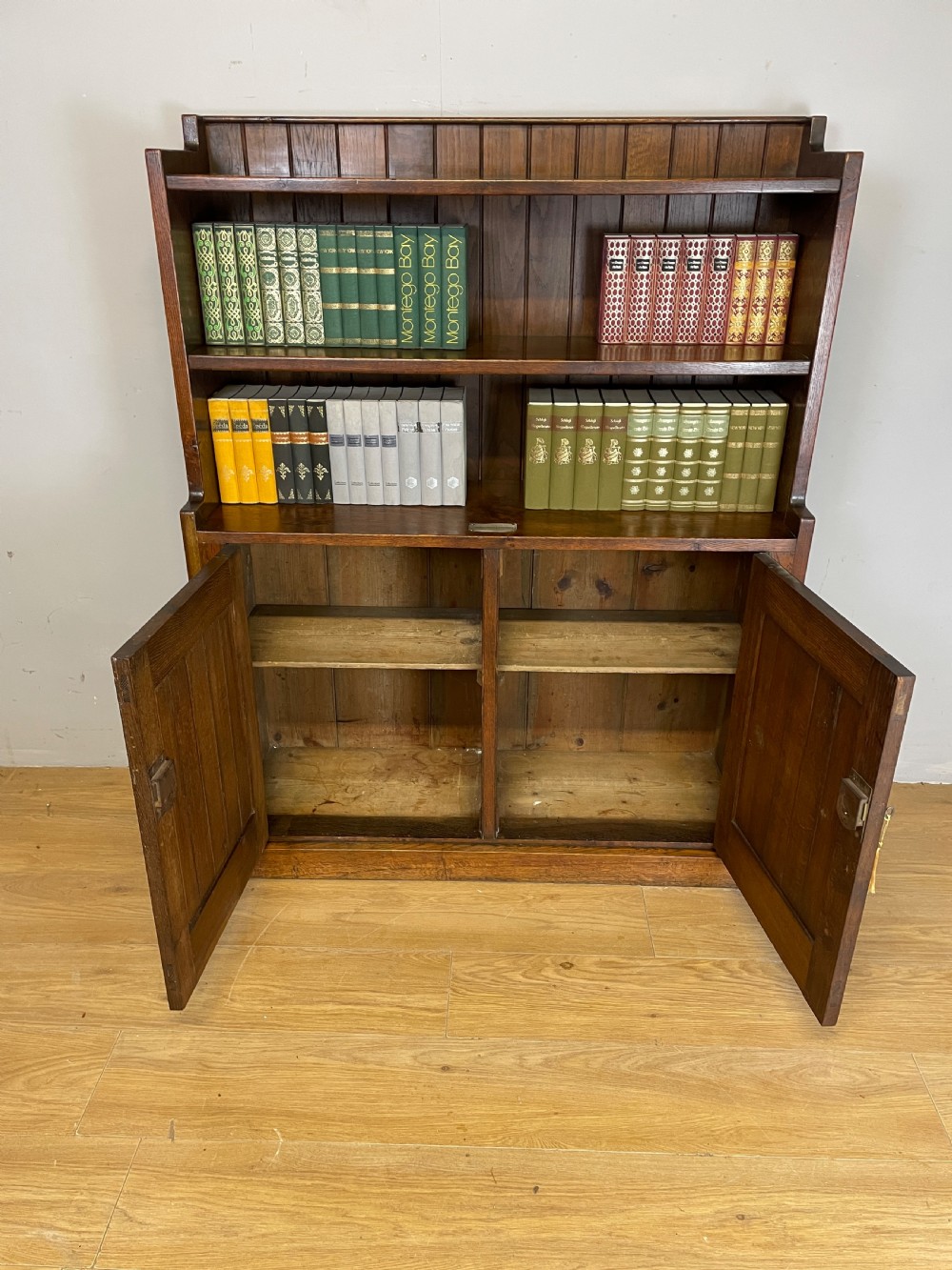 C19TH solid oak freestanding bookcase  View III