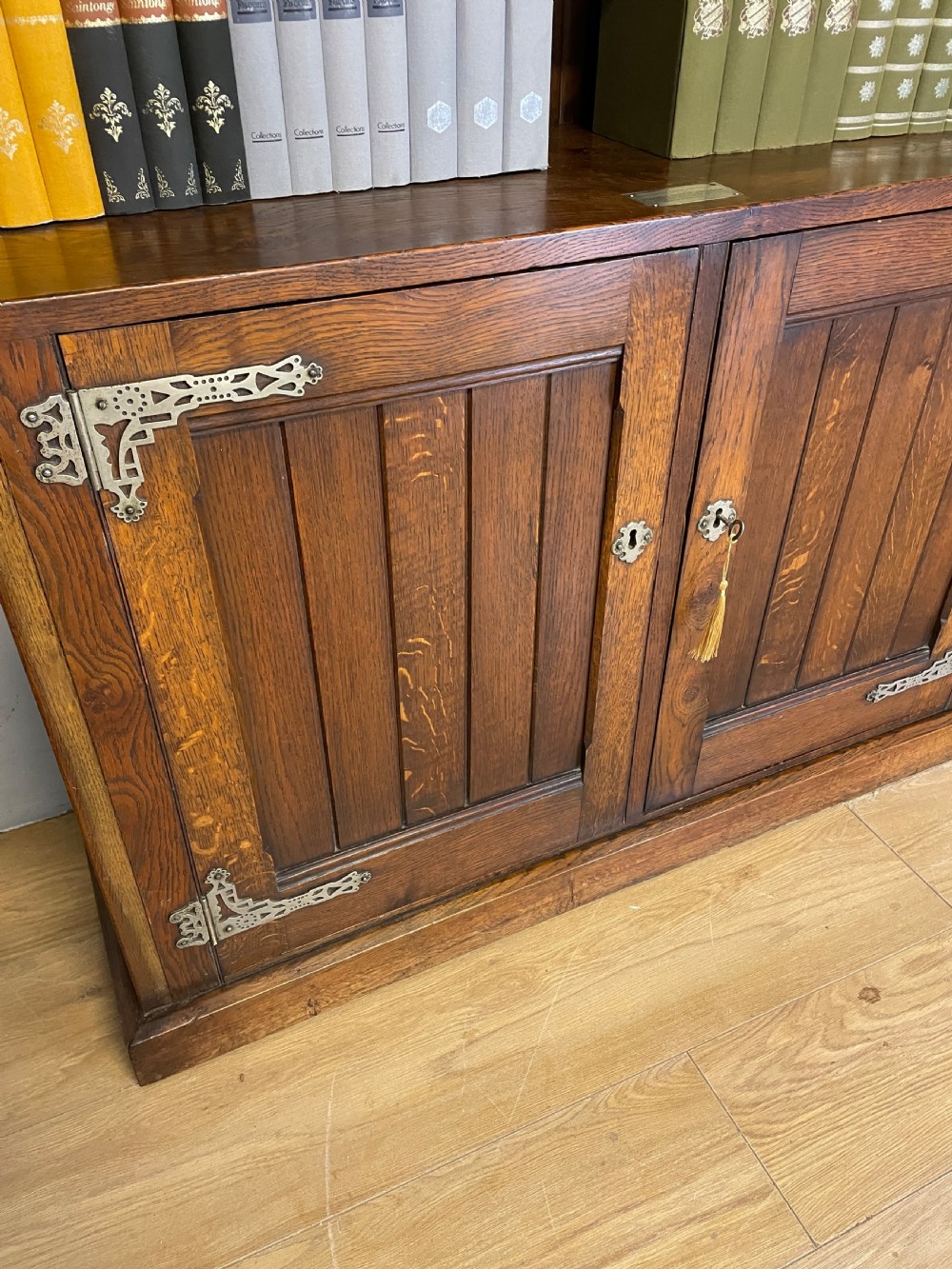C19TH solid oak freestanding bookcase  View VI