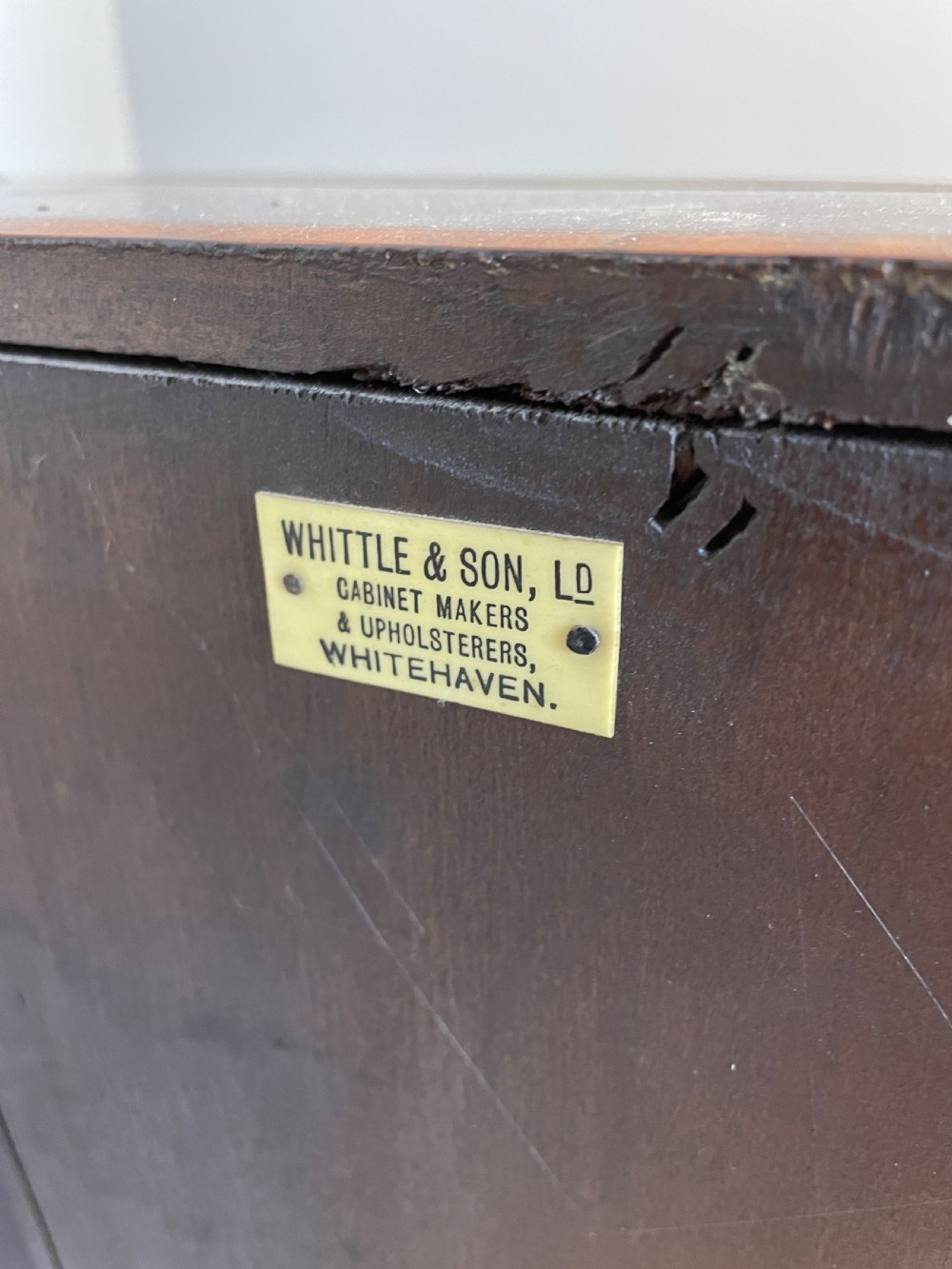 Sheraton revival inlaid mahogany display cabinet  View XI