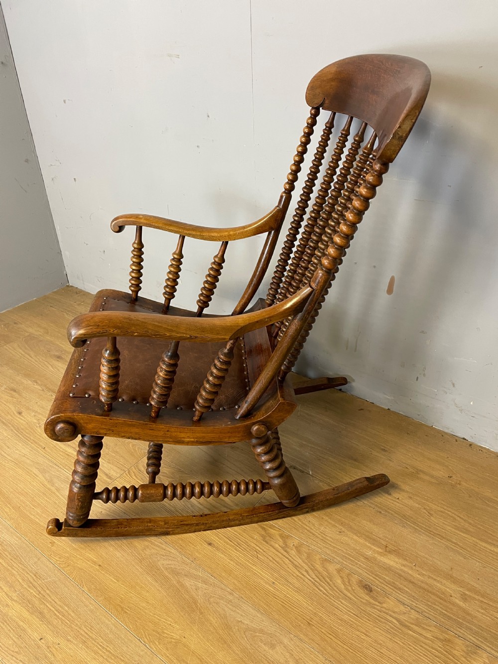 Victorian bobbin turned rocking chair  View VI