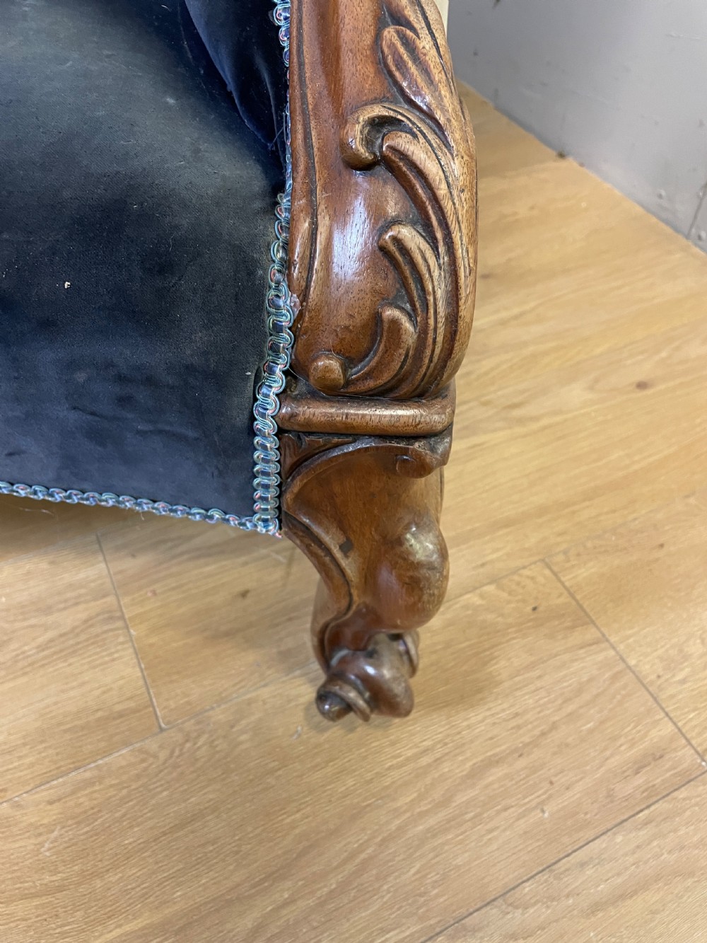 C19TH walnut framed deep buttoned sofa  View VIII