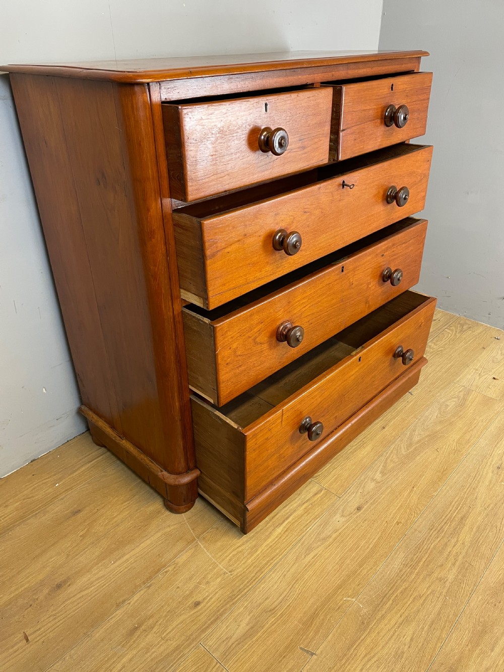 C19TH walnut chest of drawers  View IX
