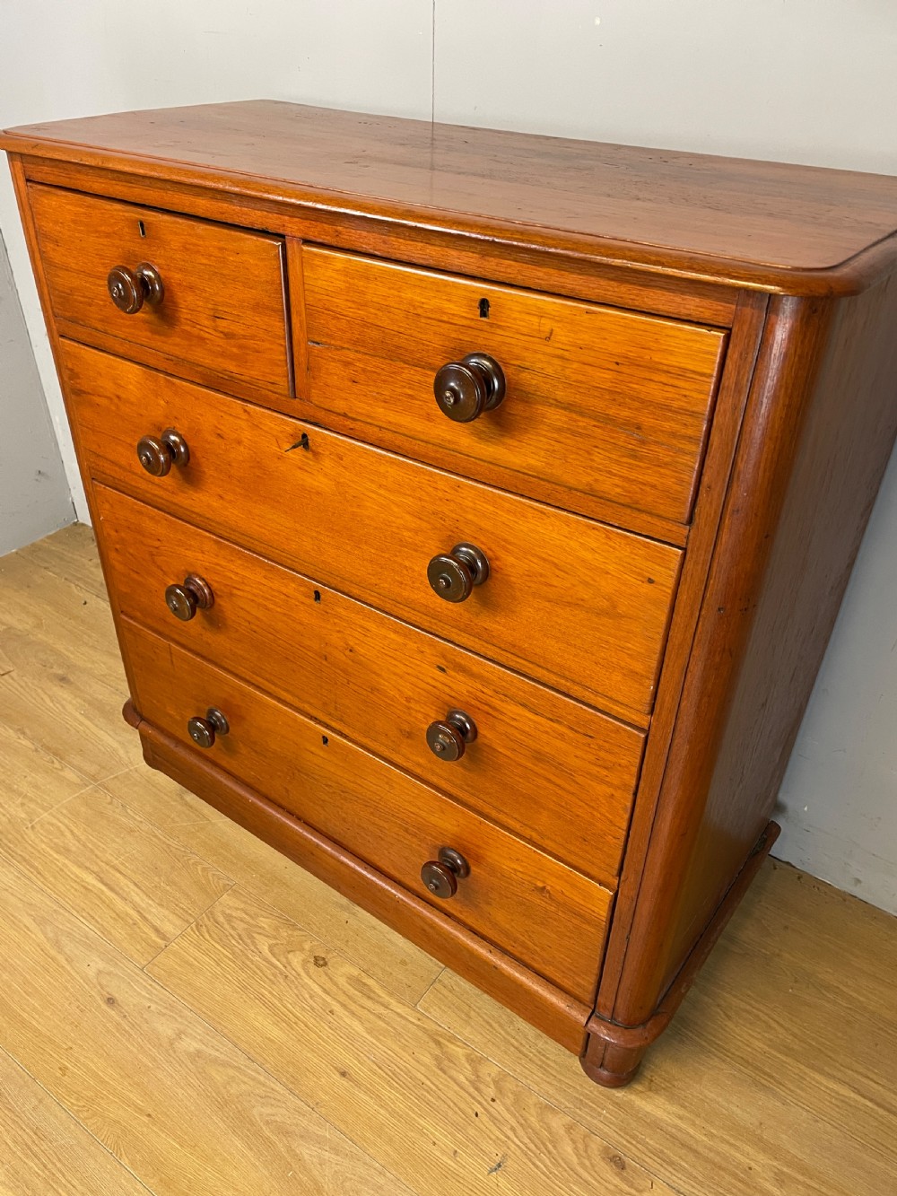 C19TH walnut chest of drawers  View XII