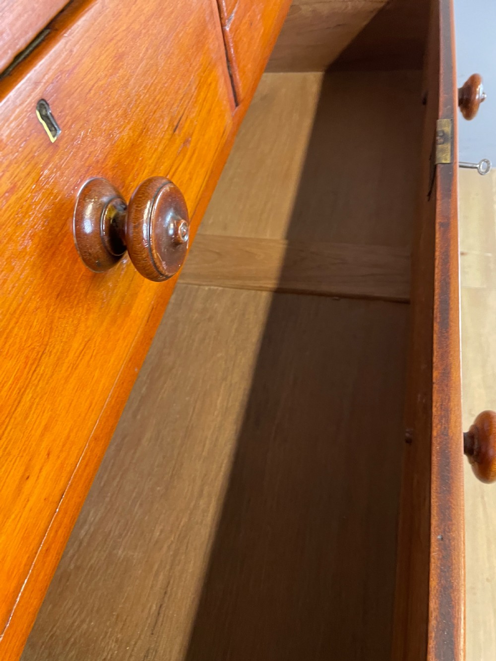 C19TH walnut chest of drawers  View XIV