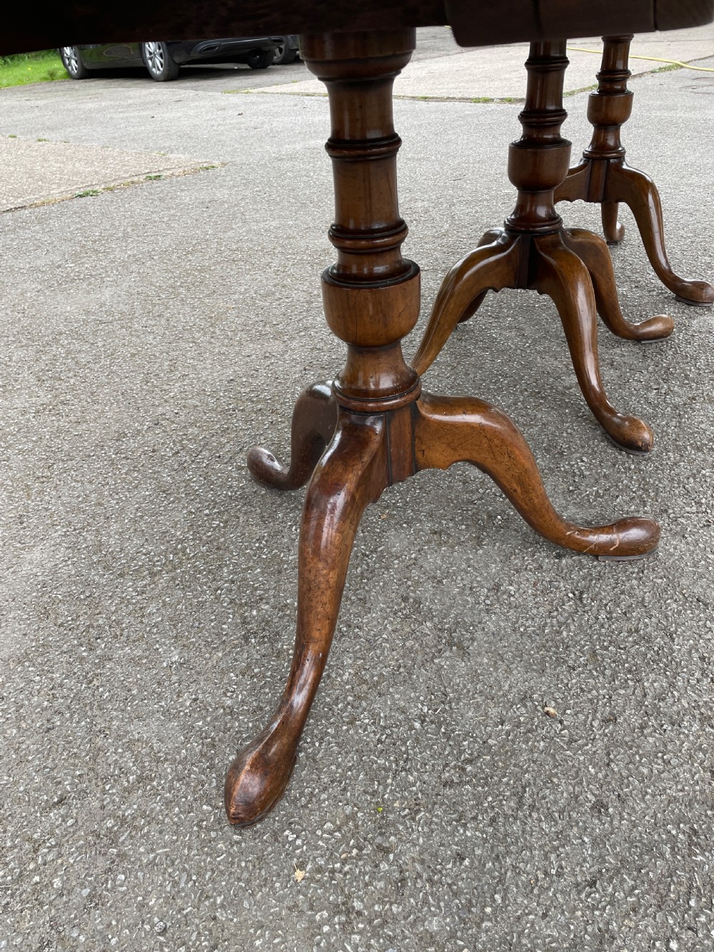 Edwardian three pillar flame mahogany 8 seater dining table  View VII