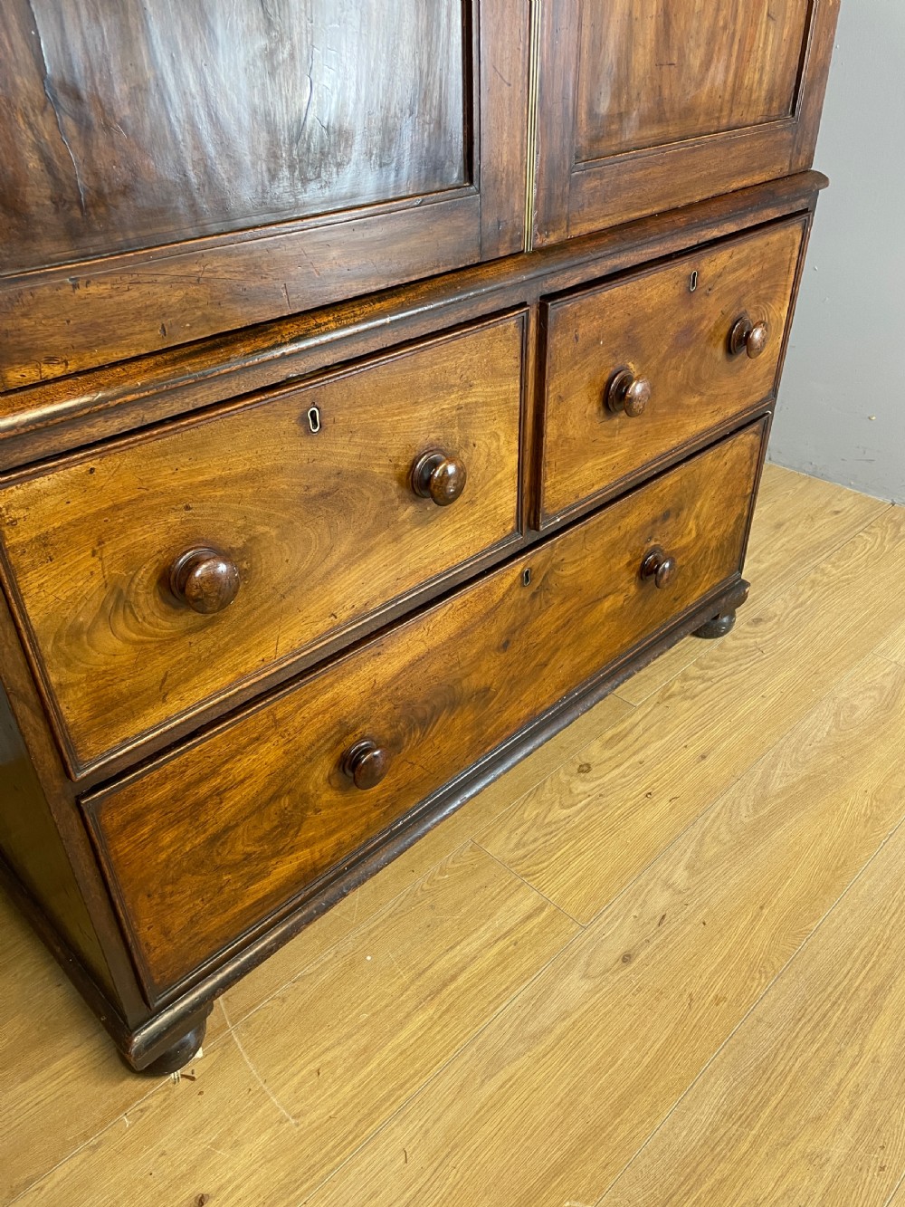 Georgian country house flame mahogany linen press  View III