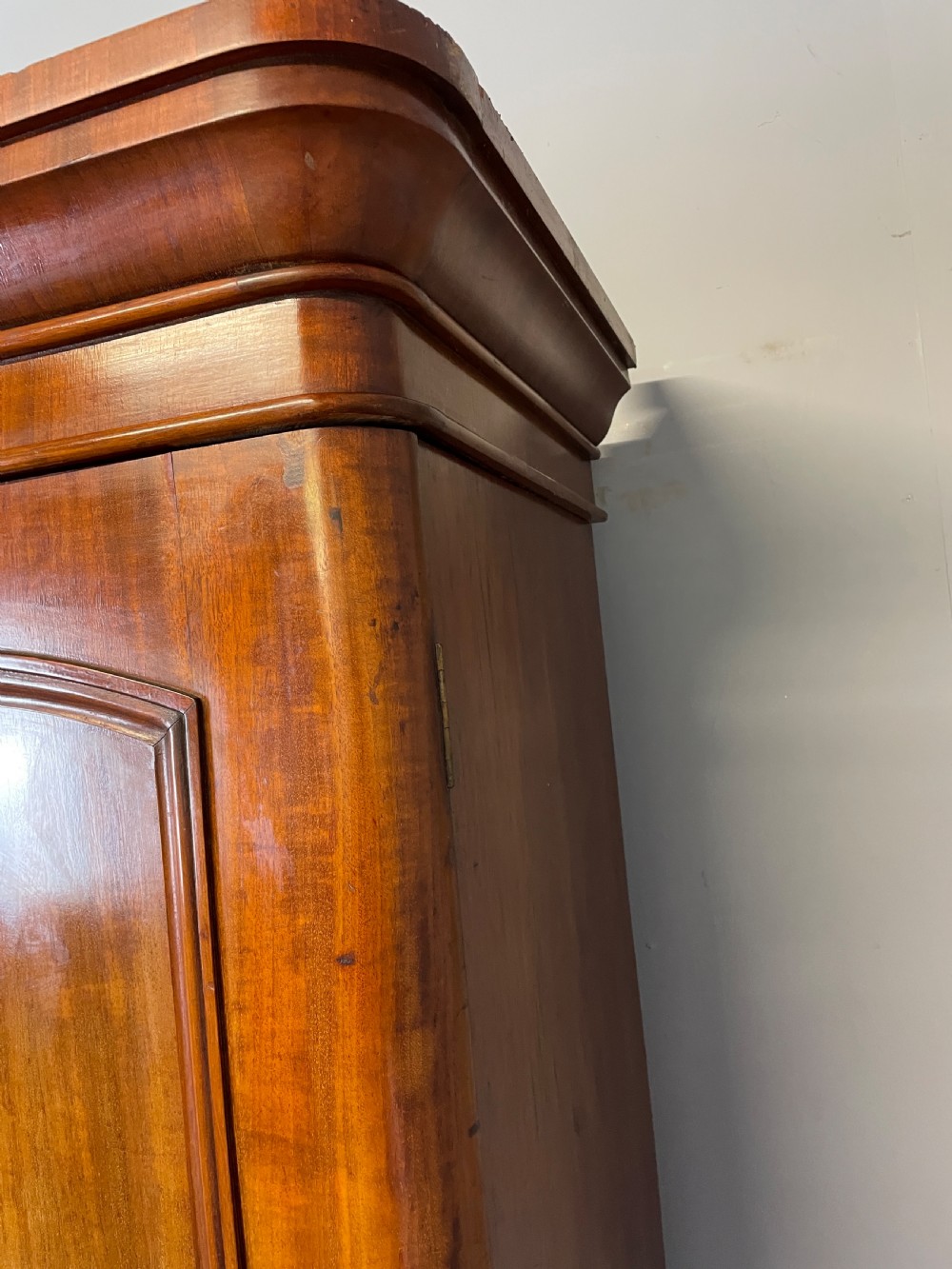 Mahogany triple wardrobe in original condition circa 1870 View XI