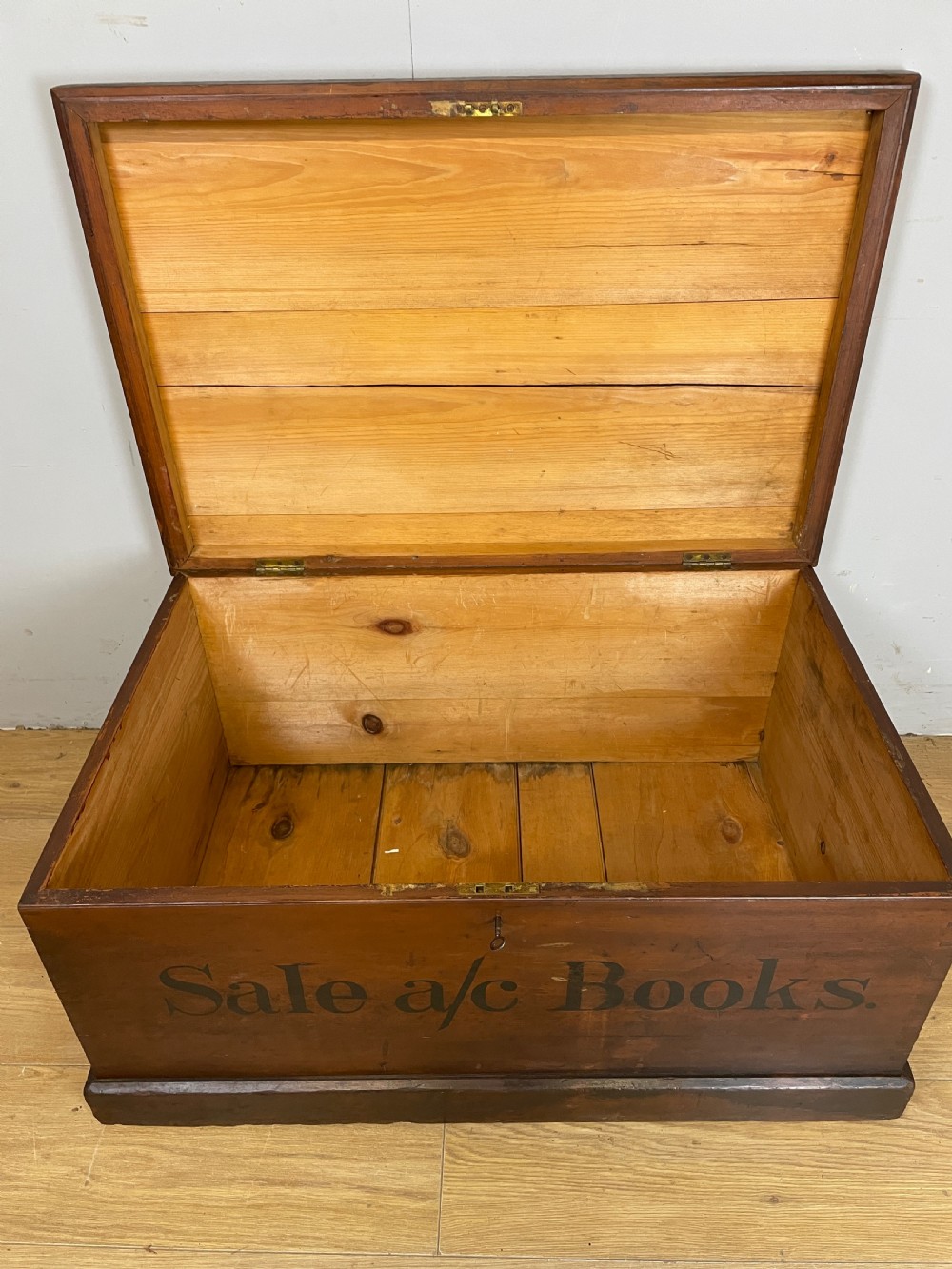 C19TH painted pine box with key  View VII