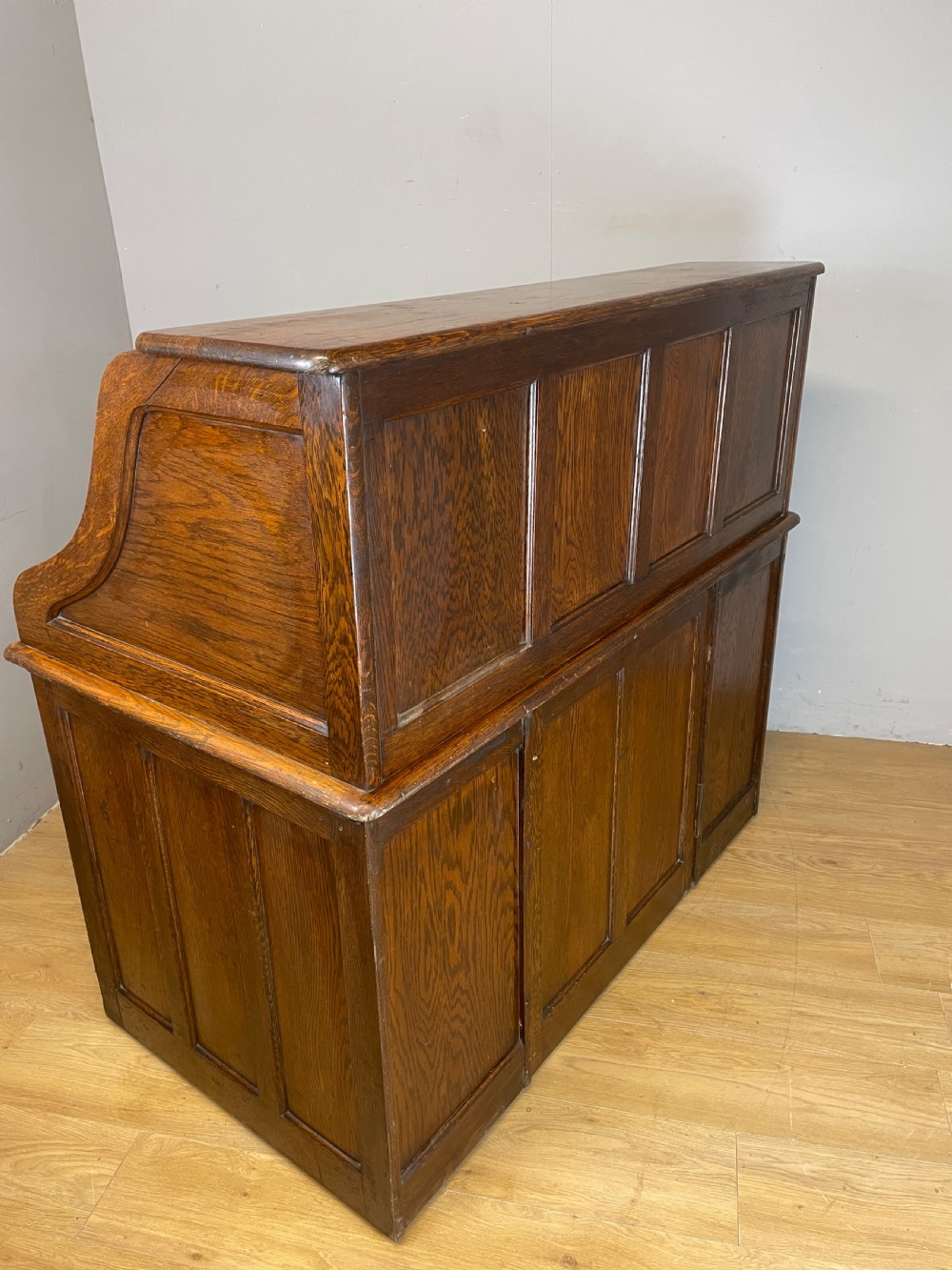 Edwardian oak roll top desk  View IX