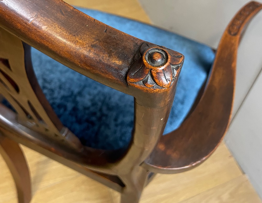 Set of eight mahogany shield back Hepplewhite style dining chairs circa 1900 View XIV