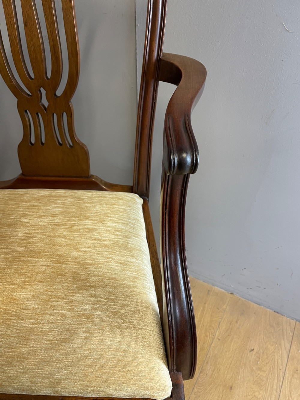 Set of eight mahogany Hepplewhite style chairs circa 1900 View XI