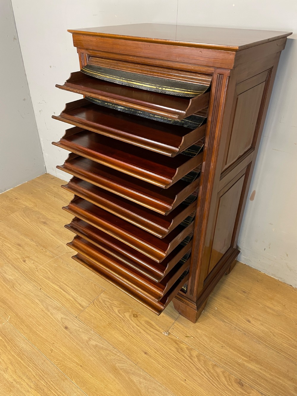 C19TH walnut 9 drawer document cabinet from an Oxford college   View III