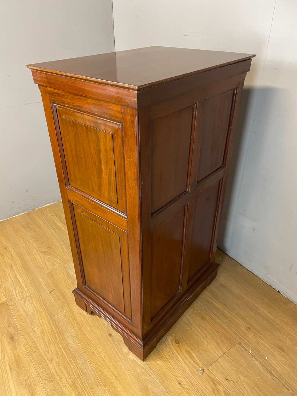 C19TH walnut 9 drawer document cabinet from an Oxford college   View IX