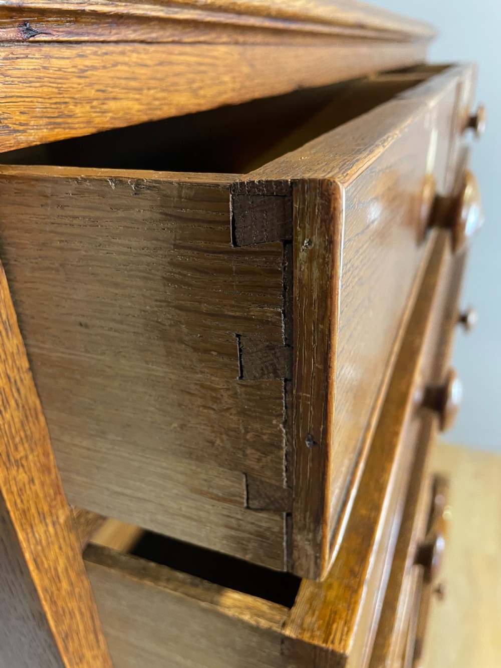 Georgian golden oak six height chest of drawers circa 1790 View VIII