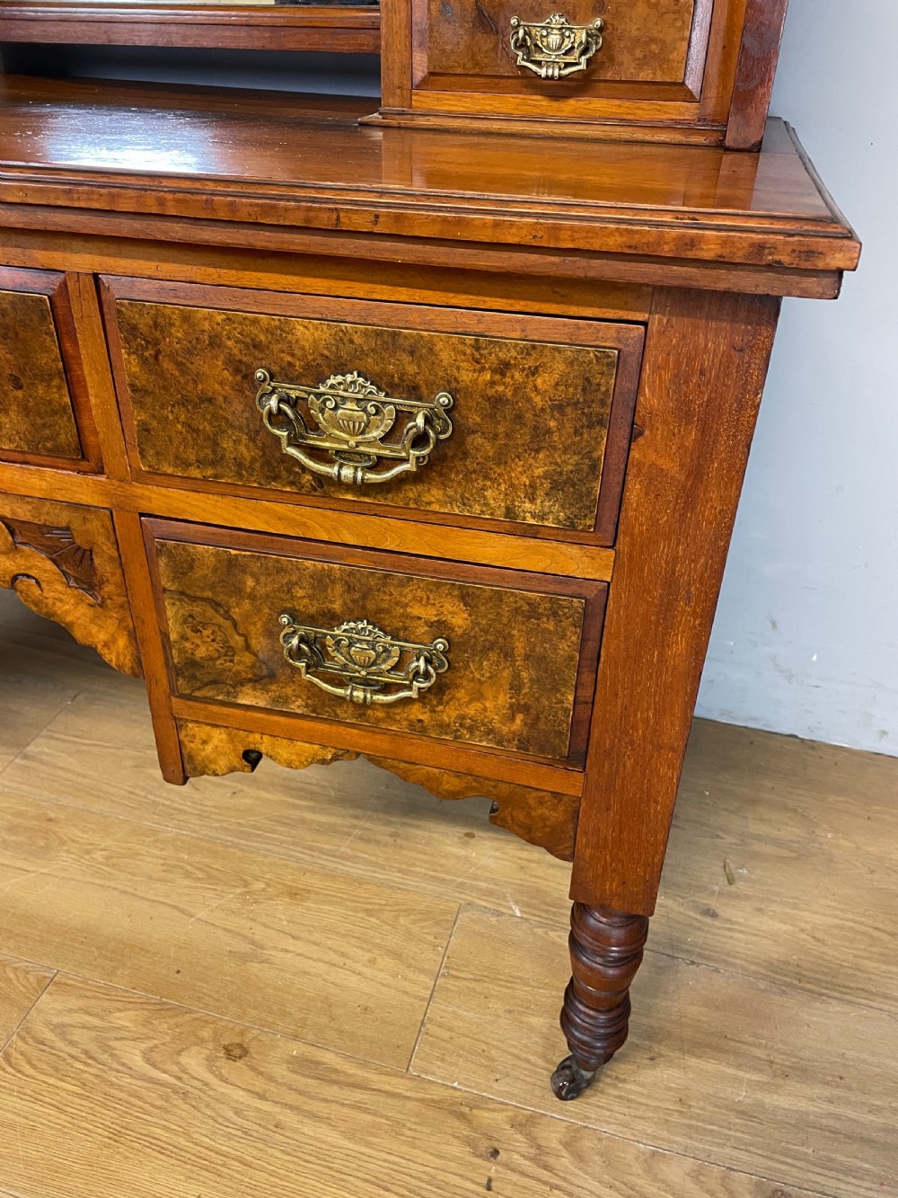 Arts and crafts burr walnut dressing table c.1890 View IV
