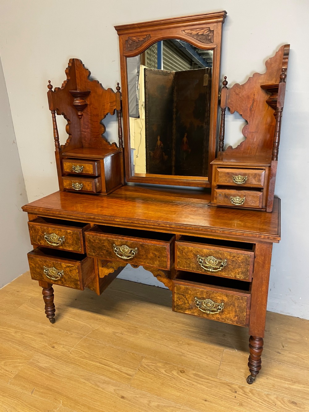 Arts and crafts burr walnut dressing table c.1890 View VI