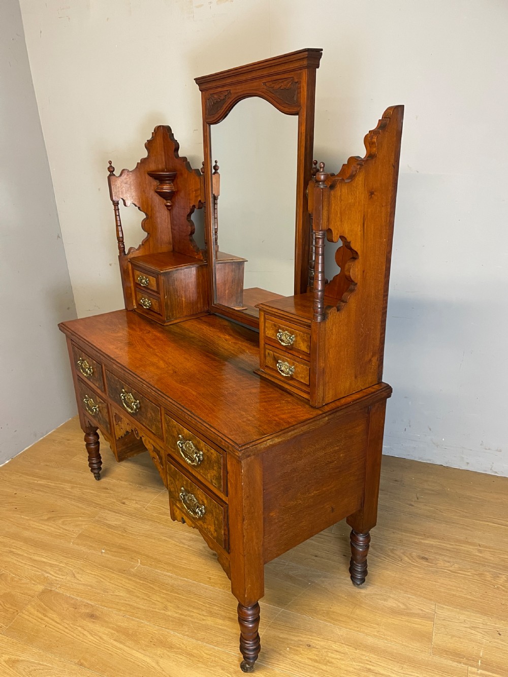 Arts and crafts burr walnut dressing table c.1890 View IX