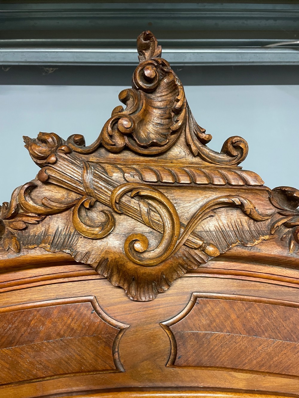 C19TH French Kingwood armoire View VI