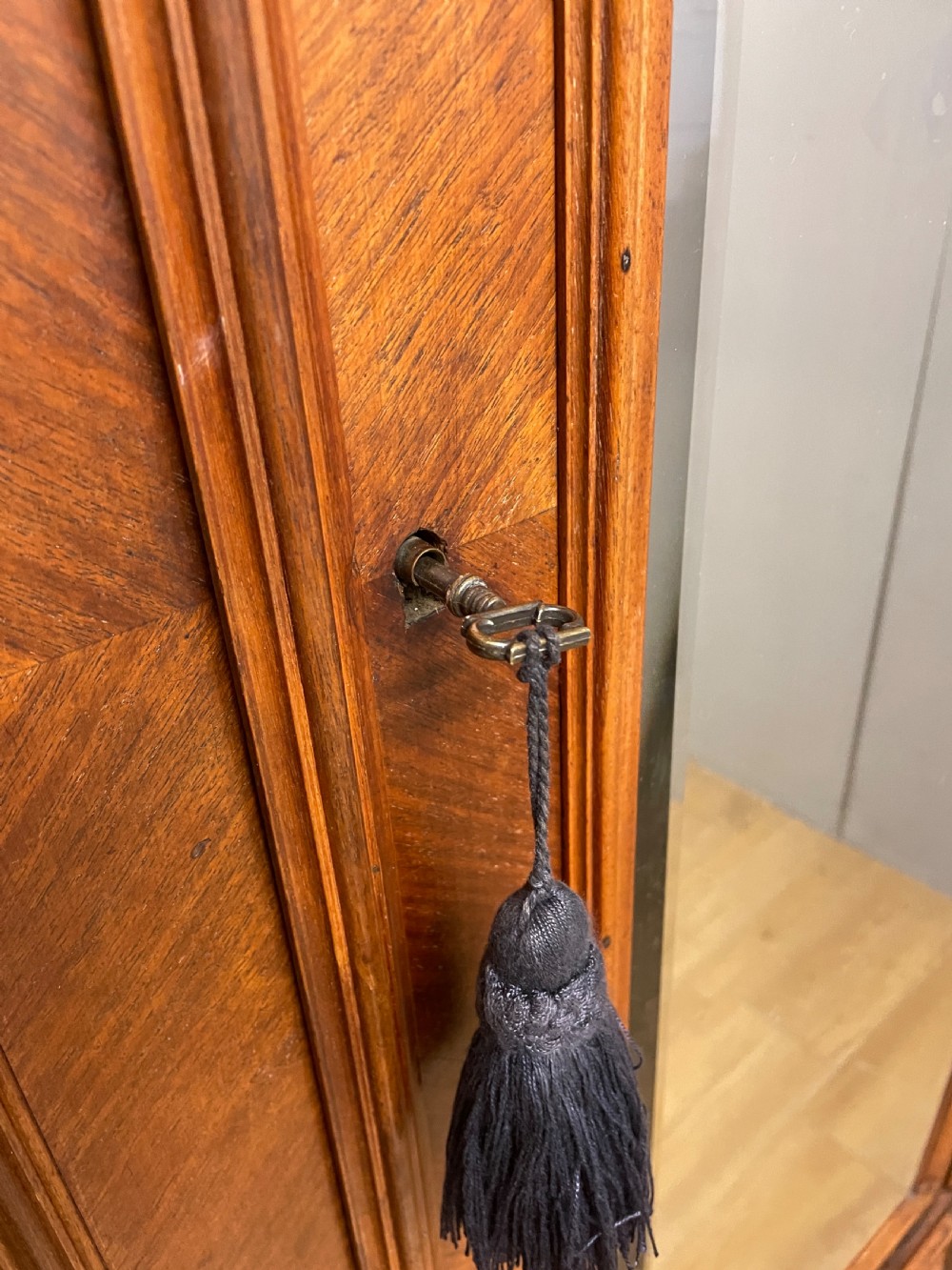C19TH French Kingwood armoire View XII
