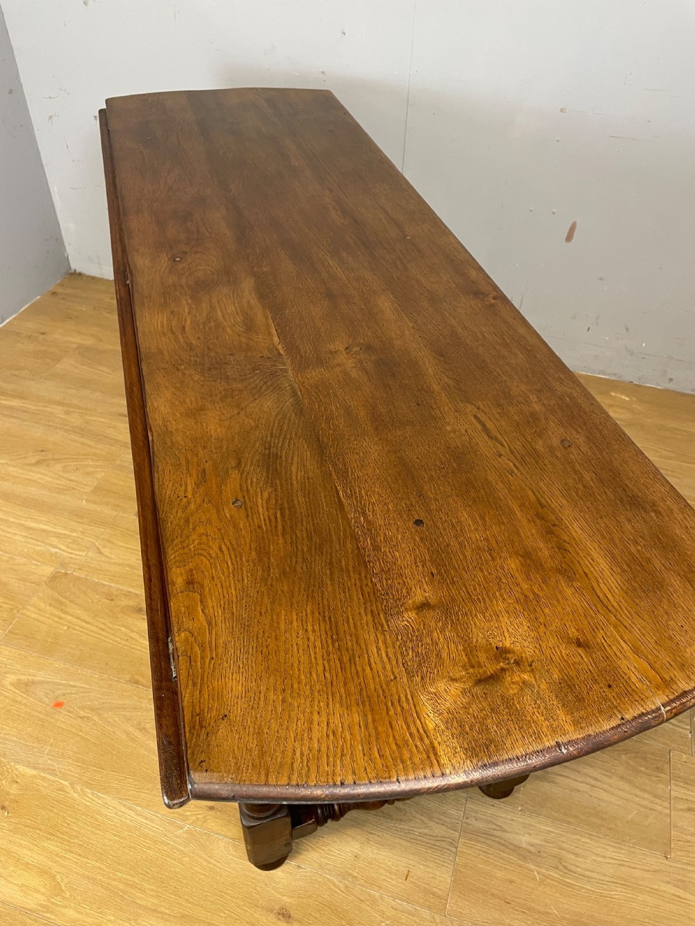 C19TH  large oak 8 seater gate leg dining table  View IX