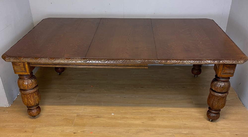 Oak eight seater wind out table in Jacobean style circa 1870 View II