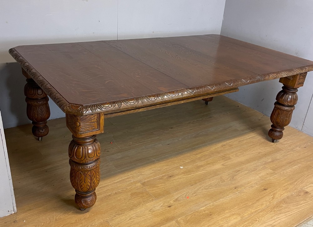Oak eight seater wind out table in Jacobean style circa 1870 View VI