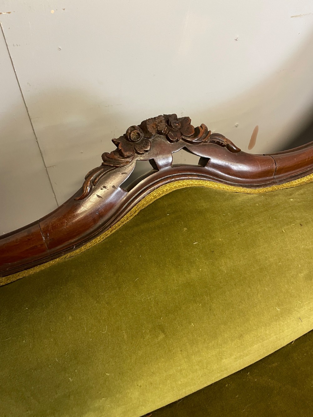 C19TH carved mahogany framed sofa in green velvet  View IV