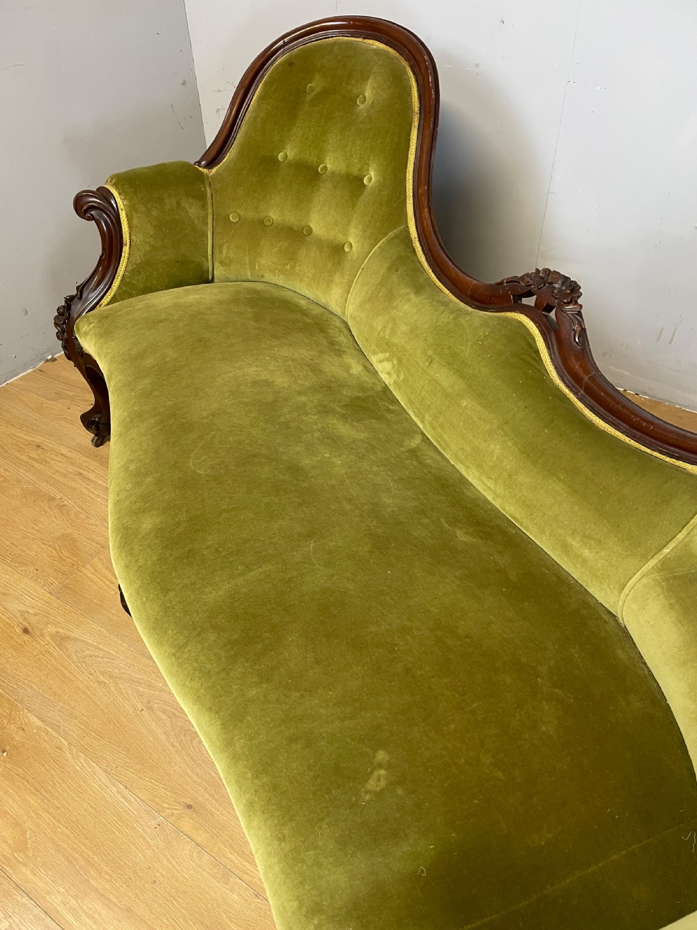 C19TH carved mahogany framed sofa in green velvet  View VIII