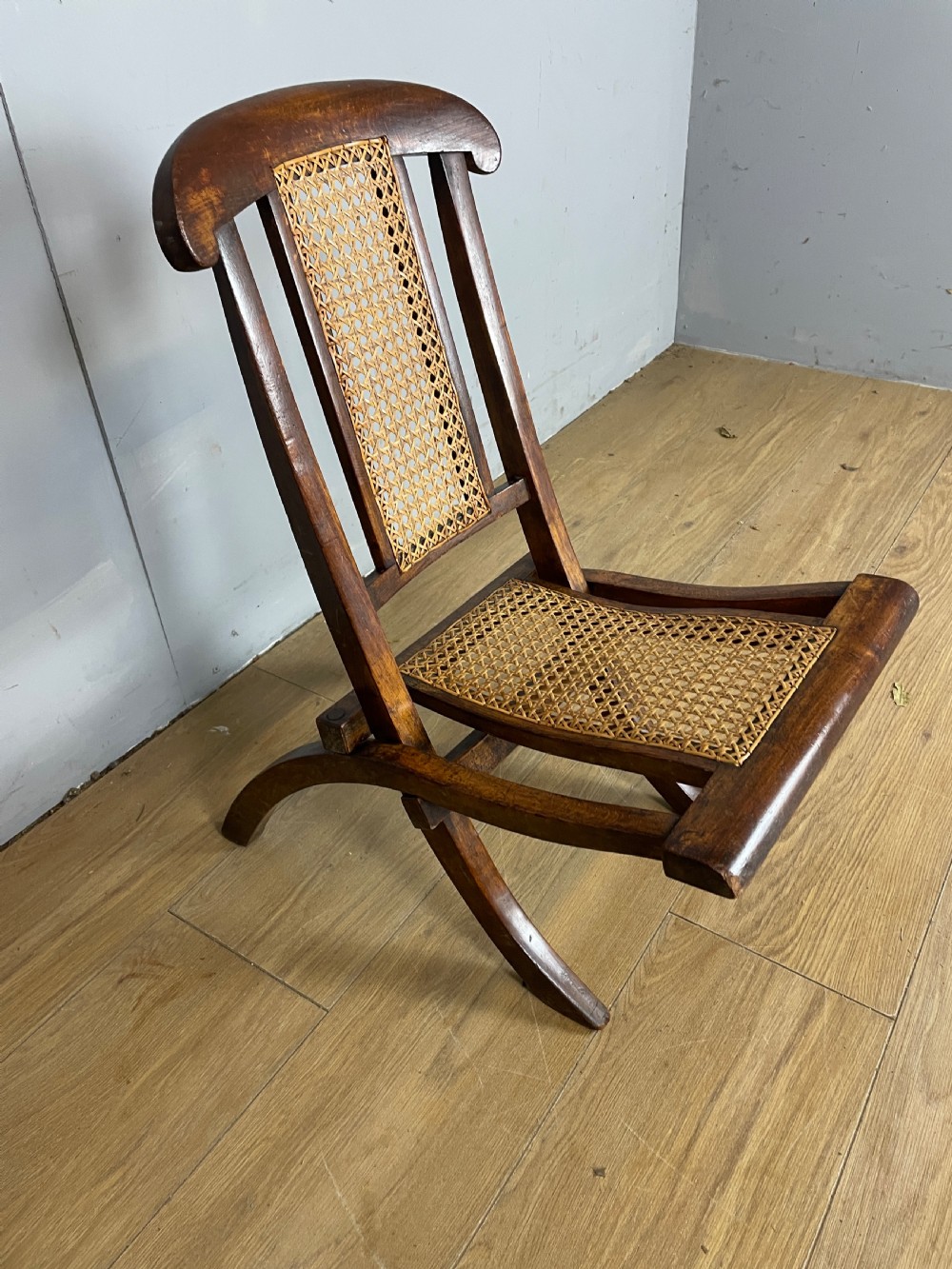 C19TH child’s folding chair 