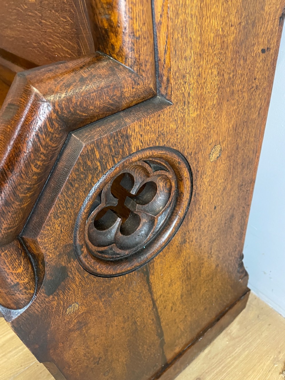 C19TH oak corner pew with provenance  View IV