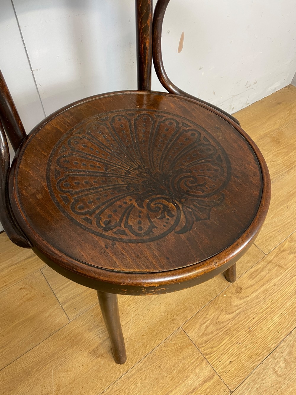 Bentwood armchair in original condition- shell motif seat  View IV
