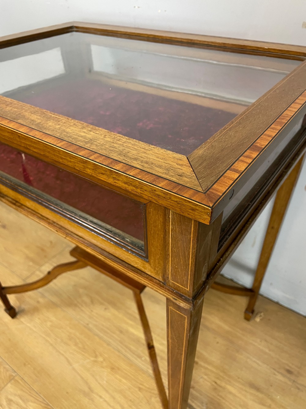Edwardian inlaid mahogany bijouterie with provenance  View IV