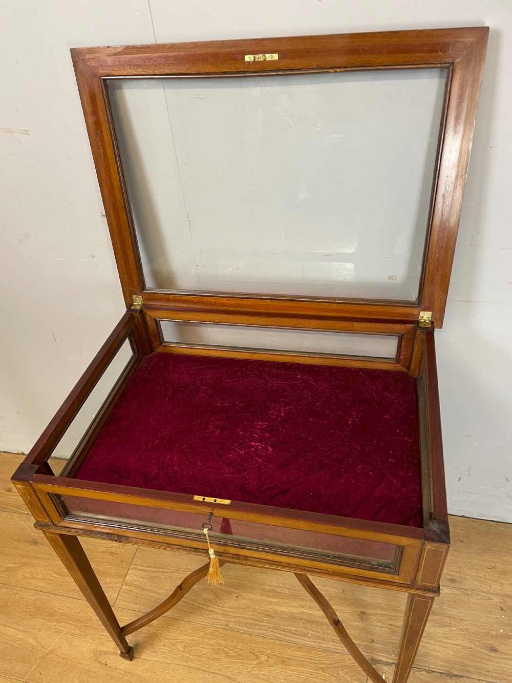 Edwardian inlaid mahogany bijouterie with provenance  View VI
