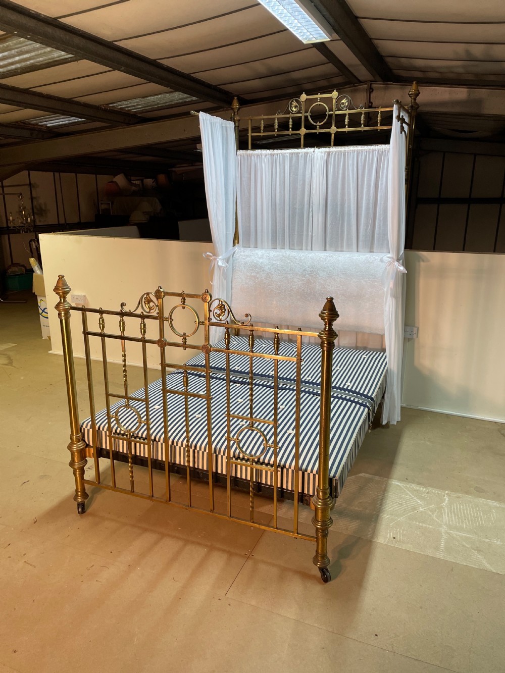 Victorian brass half tester double bed circa 1880  View XII