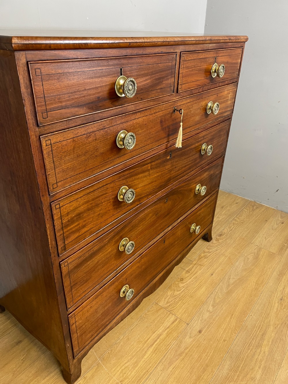 Regency mahogany chest of drawers with ebony stringing and provenance  View V
