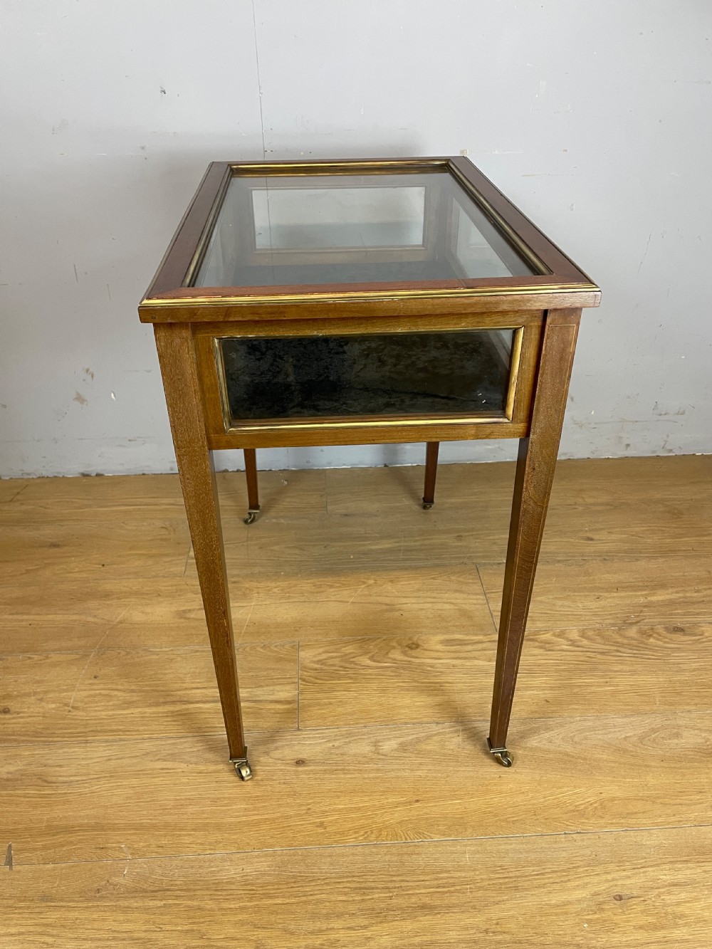 C19TH mahogany bijouterie with provenance  View VII