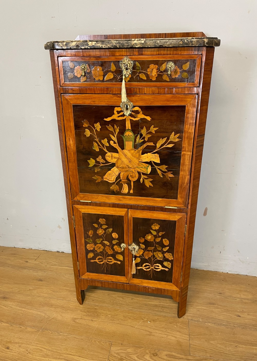 Early C19TH inlaid bureau abattant View III