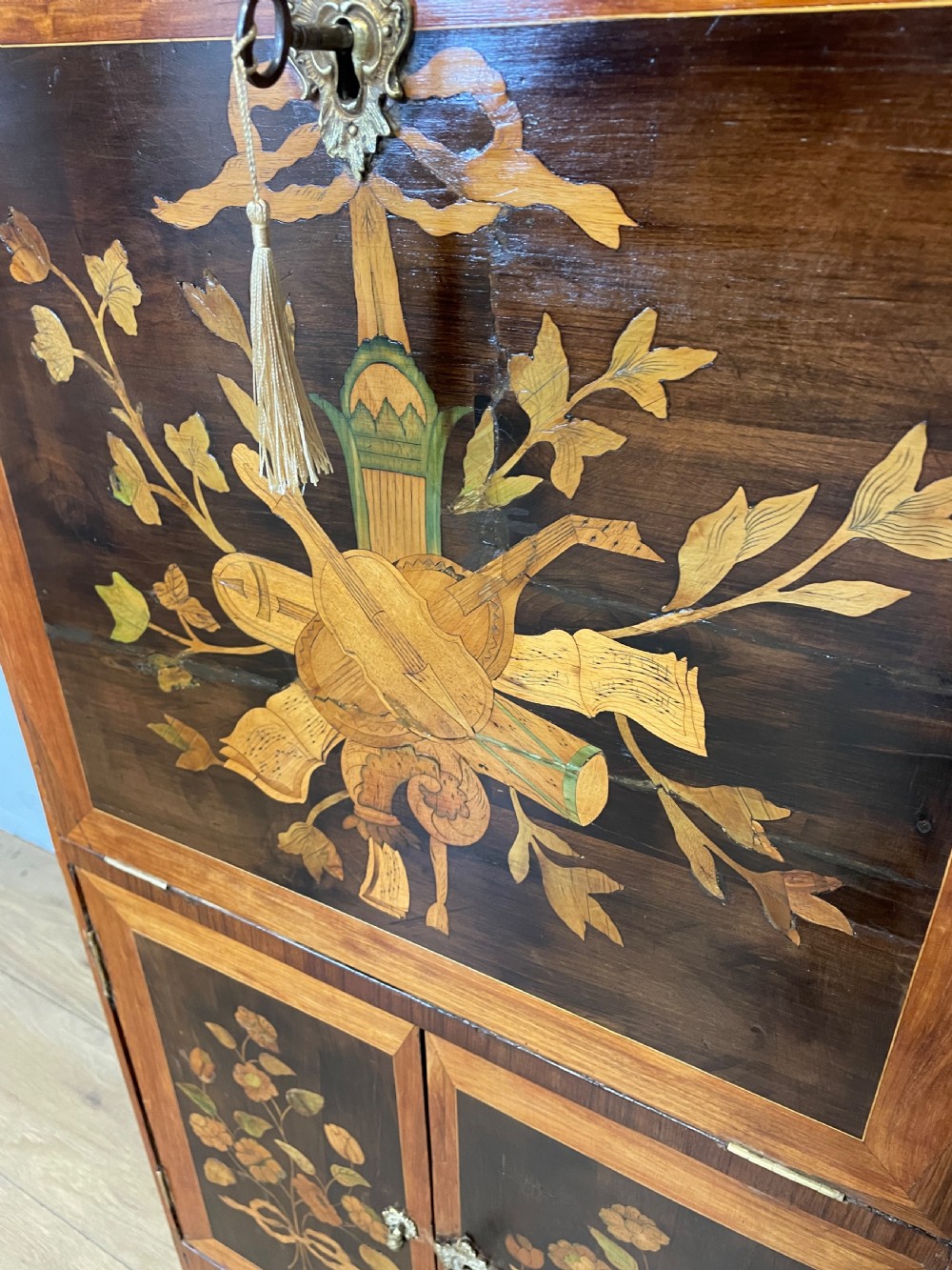 Early C19TH inlaid bureau abattant View X